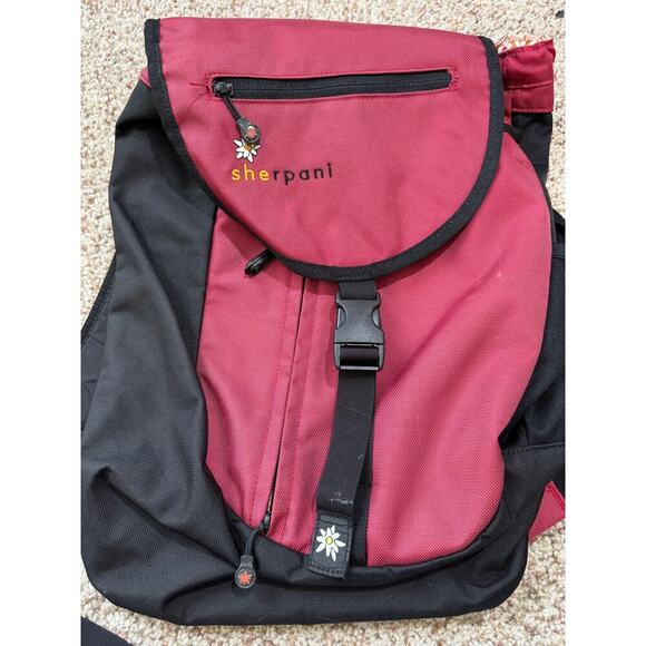 Sherpani Backpack, Red & Black, Lots of pockets - Picture 5 of 13